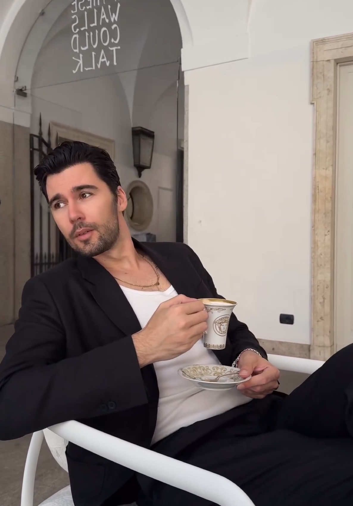 Coffee and Sundays. Just what I like for myself 🥰  #myselfopencasting @YSL Beauty 