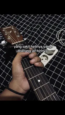 lantas kenapa kek gitu kocak 🗿#belajargitarpemula #gitarakustik #gitarcover #fyp #sadvibes 