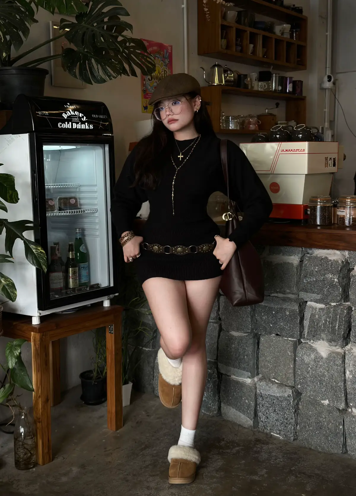 แย่แล้วไอ้หนู คู่หูพี่มา 🤍 #ลีฟอู้บ #ไอเดียแต่งตัว #ถ่ายรูปคู่แฟน #รูปคู่กับแฟน #คลั่งรัก 