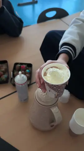 Winter season 😋 #back #adnoc #fyp #foryou #ادنوك #اكسبلور #explore #الشعب_الصيني_ماله_حل😂😂 #مدرسه #فعاليات #شتا #تخرج #دفعة2025 