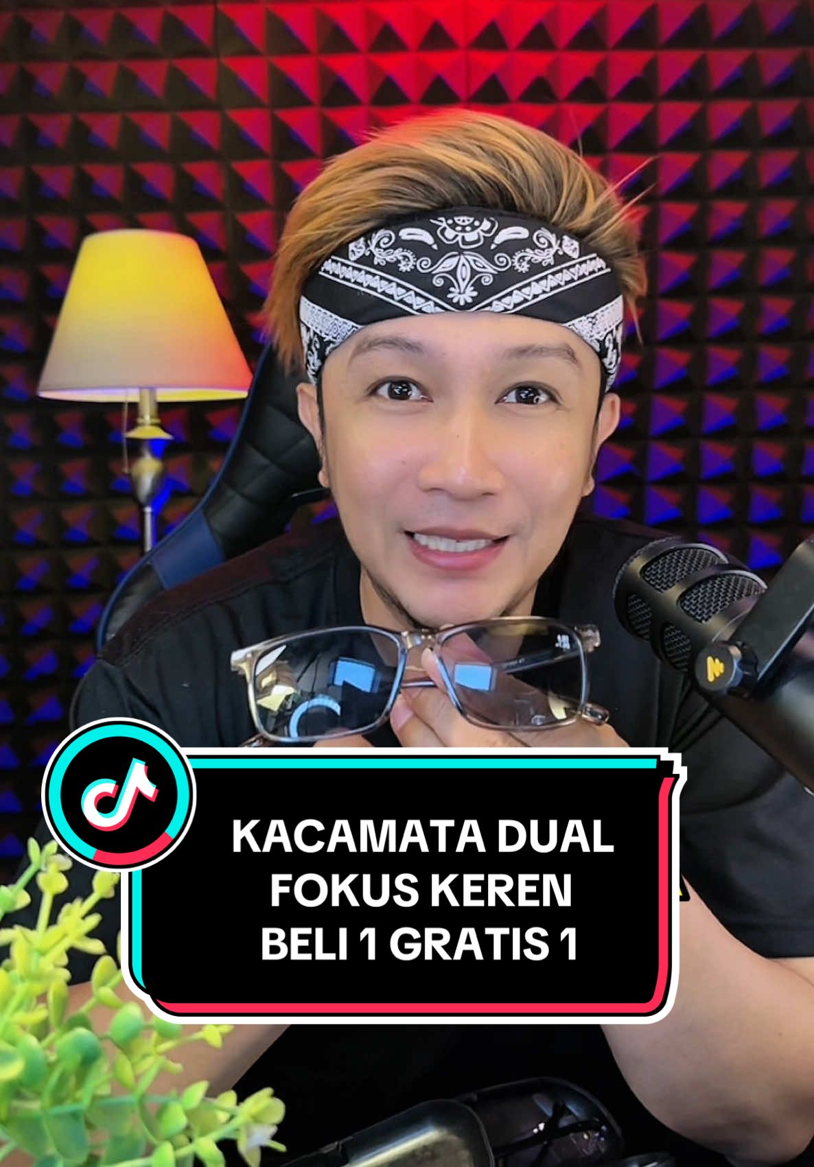 kacamata dua fungsi beli 1 gratis 1 #kacamatakeren #kacamatajalandanbaca #kqcamatabacadanjalan 