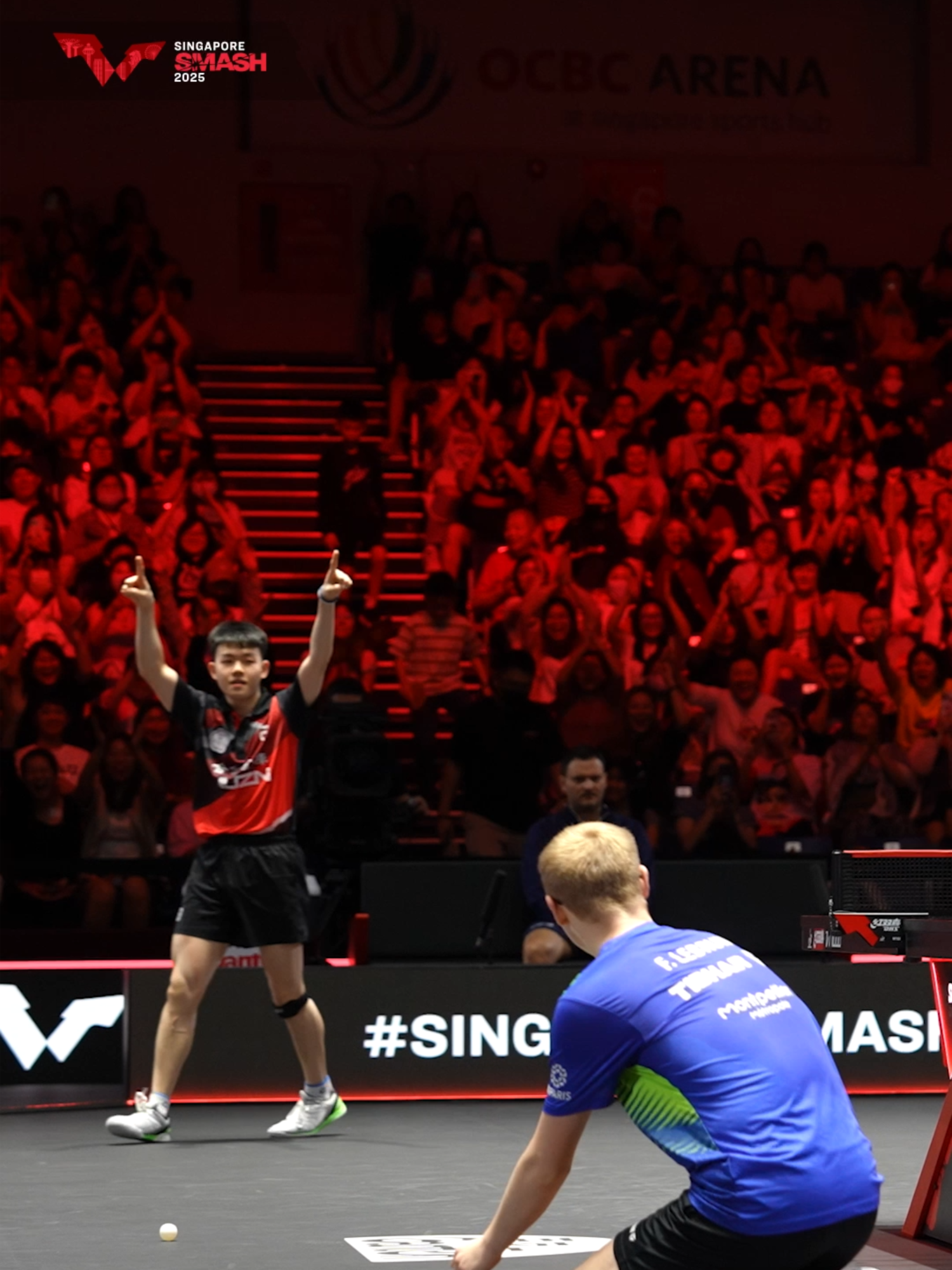 A moment he will never forget 🍾 All the angles of Kao Cheng-Jui's incredible 3-2 win over Felix Lebrun ✨ #SingaporeSmash #TableTennis