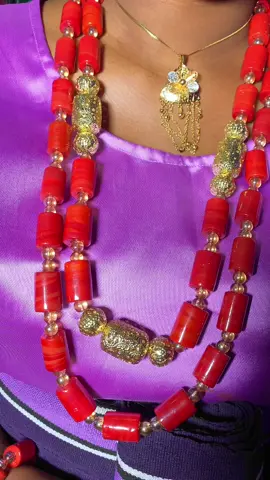 Oleku vibes 🥰  Makeup : Mua by Beekas 💄 Oleku iroandbuba available for rent #creatorsearchinsights #instagood #tik_tok #iroanbubalovers #oleku #latestolekutrendingshoot #birthdayshoot #olekubirthdayshoot #makeupartist #makeupinspiration #makeupiniyanaipaja #makeupartistiniyanaipajalagos #makeupartistinnigeria #makeupartistcheck 