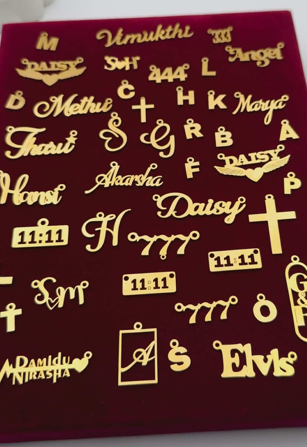 Wear a piece of your story. Custom-designed just for you. 💍   #pendant #customizedgifts #customized #namependant #customizedpendant #jewelry #giftideas #valentinesdaygift #fashiontiktok #foru #for #foryoupage #foryou #accessories #viral #trending #accessories 