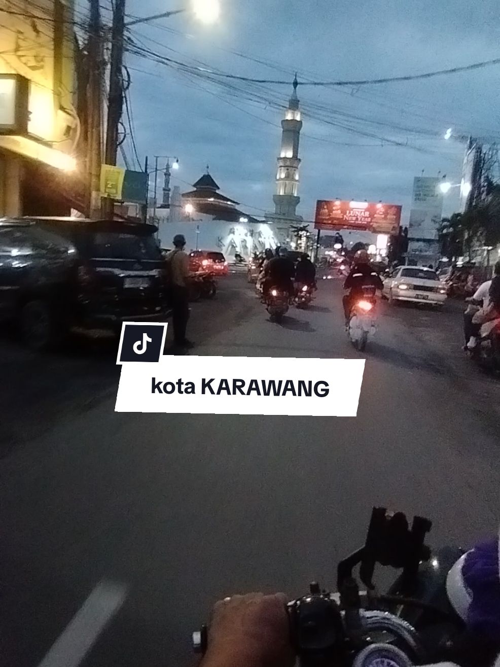 #fypシ゚ #rengasdengklokkarawang #karawang #karawanghitz #alunalun #padahariini #mesjidagung 