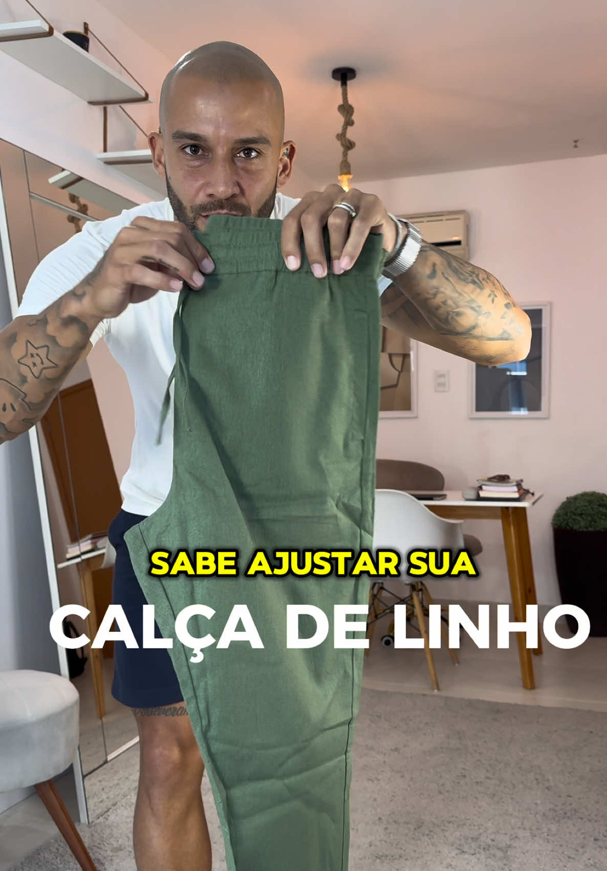 Sabe ajustar sua calça de linho? 👔  #mensfashion #imagemmasculina #fashionstyle #menswear #outfitinspiration #fashion 