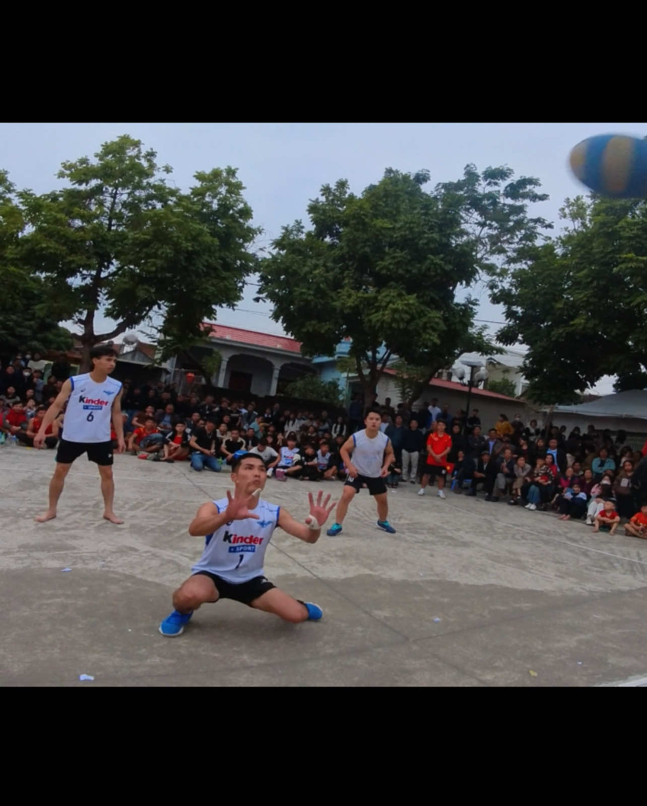 Lần đầu cầm cup #bongchuyen #volleyball @Góc nhìn thứ nhất bóng chuyền 