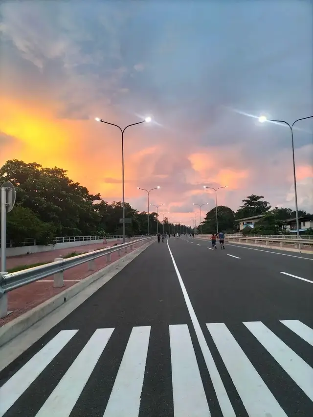 Sunsets and Night Edition 💫 #bestplace #cdoboulevard #sunsetlovers #nightcore #niceview #relaxingpictures #fyppppppppppppppppppppppp 