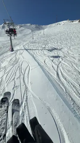Going Up ⛷️ #snow #ski #andorra #esqui #elevator #andorralavella 