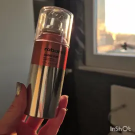 #RabanneMakeup #RabanneBeautyLovers Un petit aperçu de la Shimmer bomb de chez @rabanne 😍