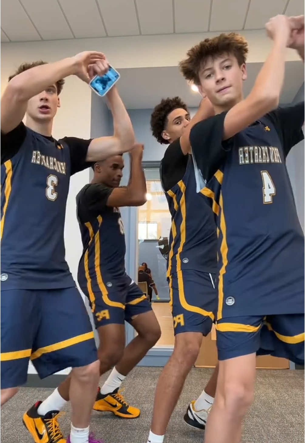 New Dance trend. 🕺🔥#viral #dance #fyp #dancetrend @LW3 