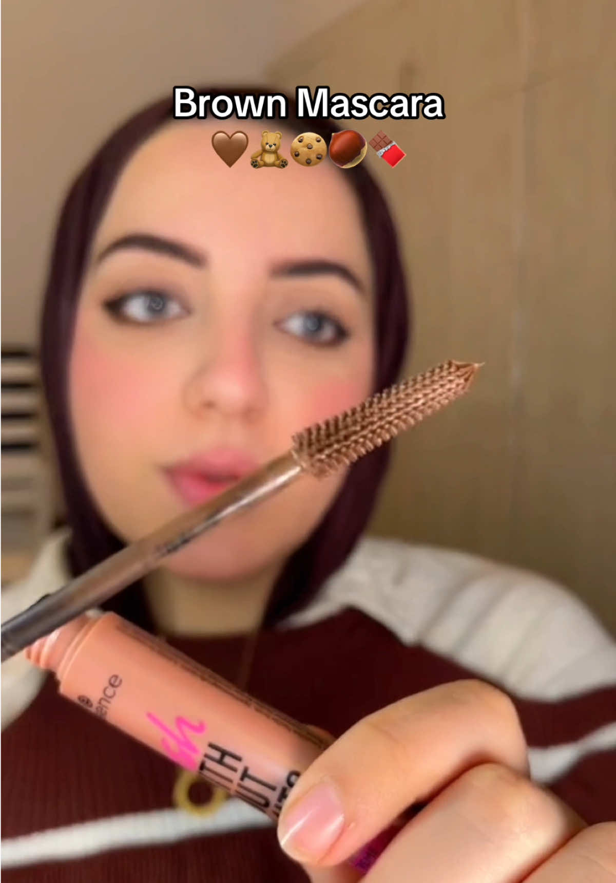 Team Brown 🤎 OR Team Black 🖤??  @essence cosmetics  .. #brownmascara #mascara #BeautyTok #fyp #viralvideo #makeuptutorial #makeuphacks #lashesonfleek #beautifuleyes #fypシ゚ #beautytips #اكسبلورexplore  #مسكره_ايسنس #مسكره_بني #انتشار_سريع #رموش #رموش_طويلة_كثيفة #مكياج_ناعم #ميكب_ارتيست #ميكب_عيون #explorar 