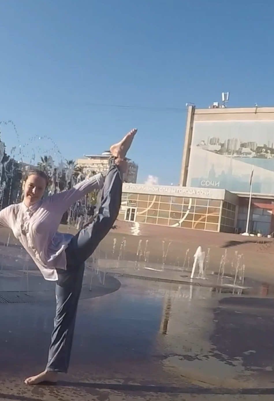 #wetlookelena #swiming #fountain  @Wetlook_elena 