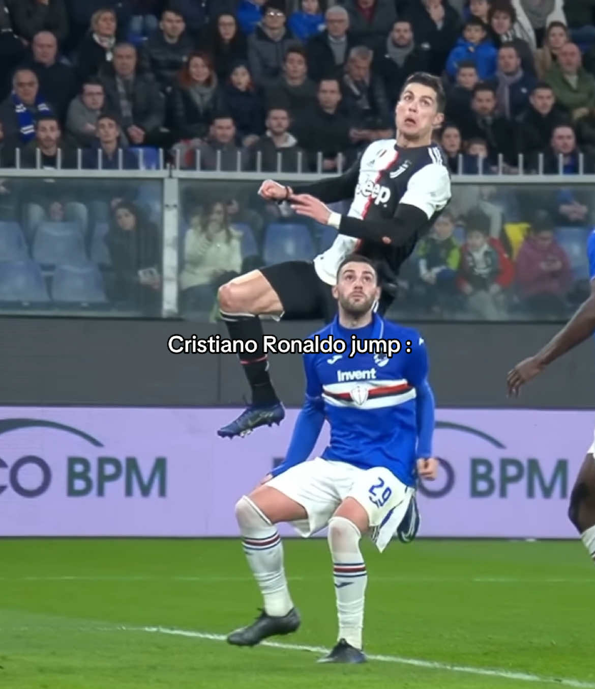 The goat jump ☠️‼️🔥 #fyp #edit #cr7 #cristianoronaldo #ronaldo #goals #jump #footballtiktok #footballedit #skull #skulledit #thegoat 