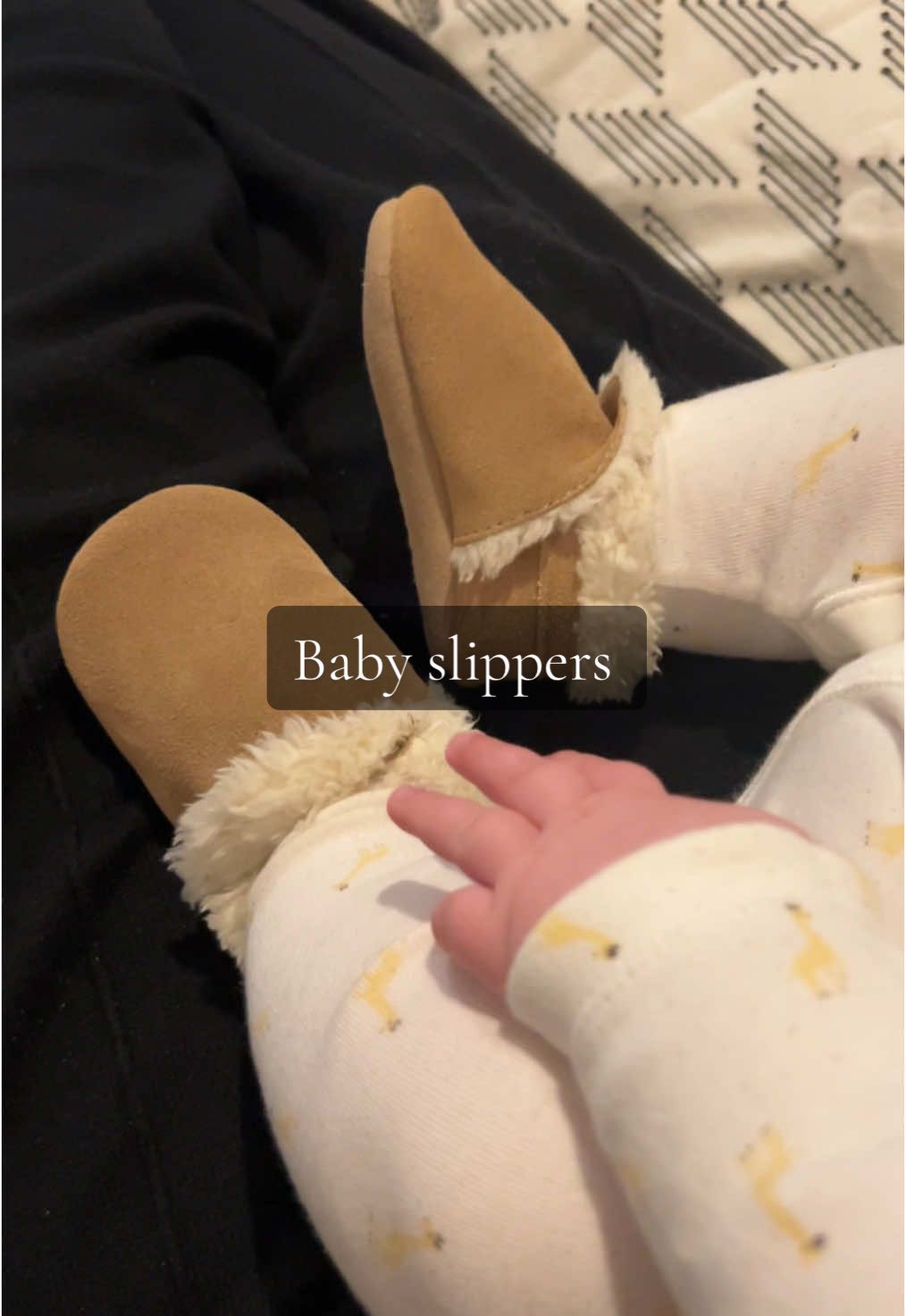 The cuteness 🥲🥲🥲🥲 #baby #babytiktok #babyslippers #babyproducts #babyessentials #babymusthaves #babyshowergift #babygiftideas #newbornessentials #5monthsold #mumsoftiktok #mumlife #babymama #babyshower #babyfever #cutebaby #cute #boymum #mumhacks #mumtips 
