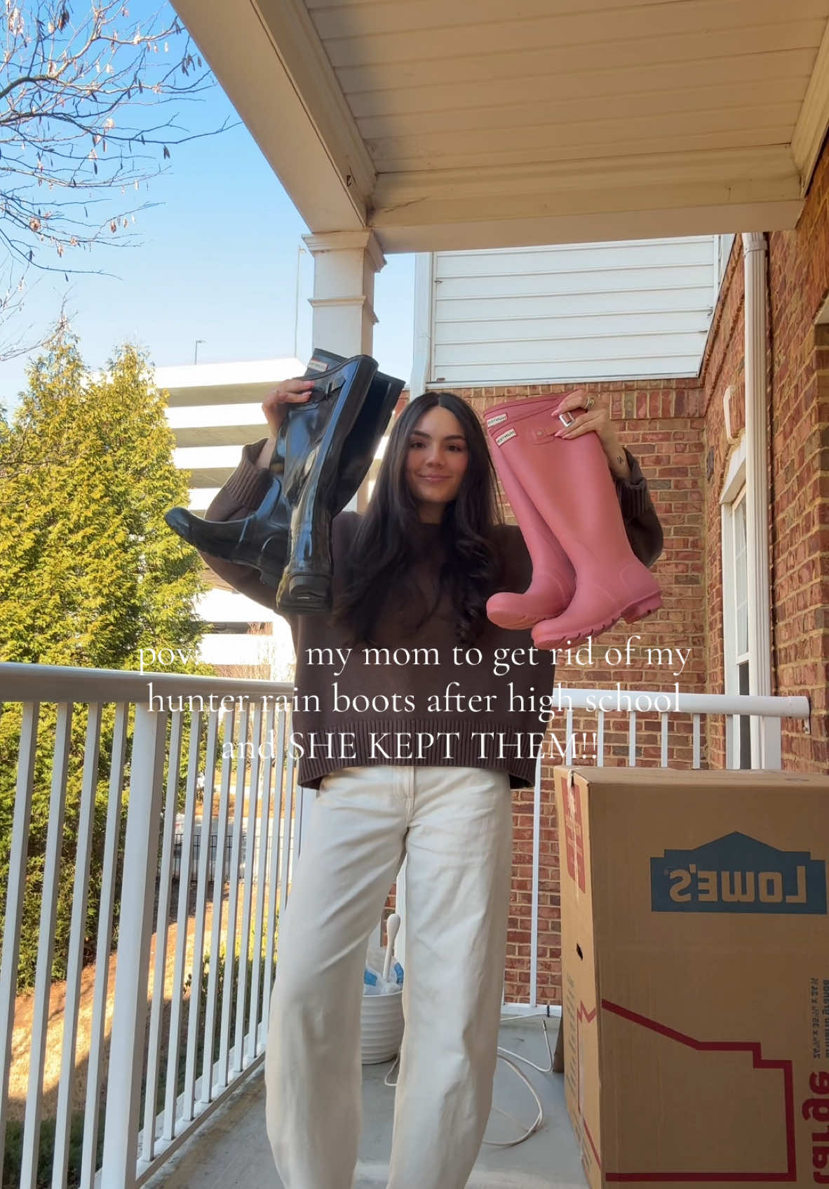 Took almost 10 years later & her moving into a new place to find them and now I want them again lol #fyp #hunterboots #springfashion #springinspo #fashiontiktok #style #casualstyle #hunterrainboots #stylesnap #styletips #styleinspo  