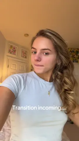 “Unrecognizable makeup” because I’m unrecognizable without it 🥴 #foryou #viral #girls #relatable #makeup #transition 