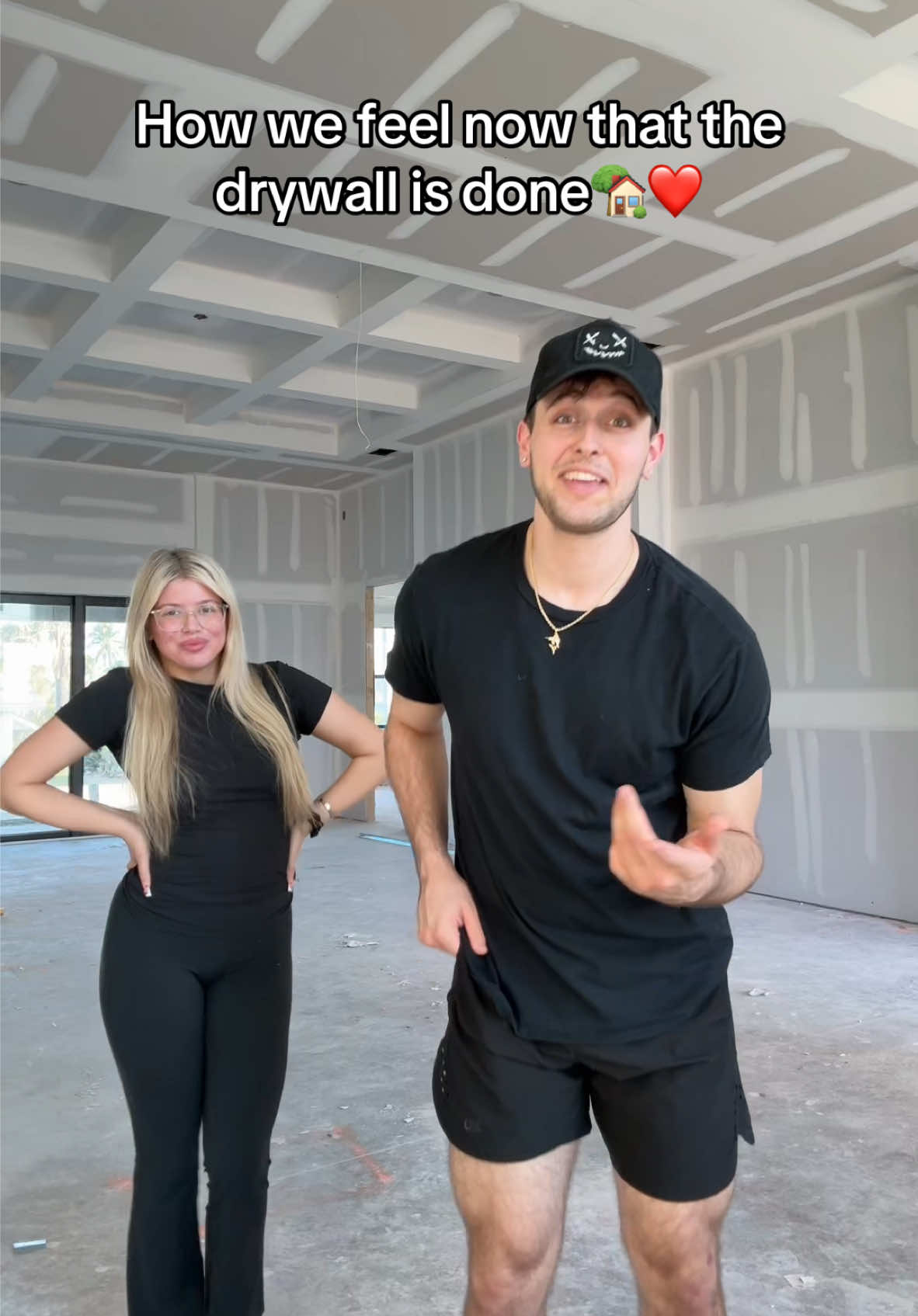 It’s all happening so fast!! 🏡❤️