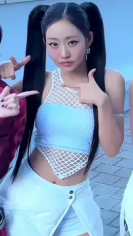 #JULIE || essa tá linda!! #fancamkpop #seuuser #fouryou #fancam #fancamjulie #julie #kiof