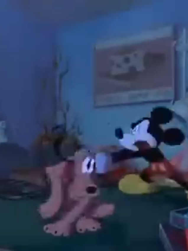 Mickey Mouse Mickey y su cerebro en apuros #disney #mickeymouse 