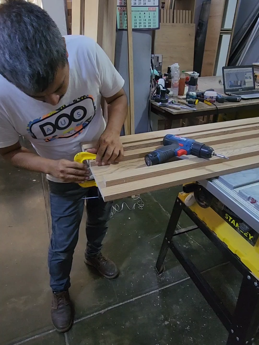 Panel ranurado de melamina