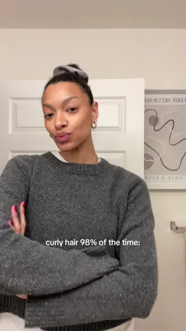 The slick bun to the messy bun #curlyhair #naturalhair 