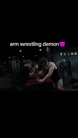 idk how I held out that long😭 @nikolasyou2 @Winston Ledger #fyp #gym #15 #arm