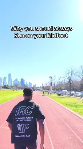 Why you should always run on your midfoot #beginnerrunningtips #runtok #Running