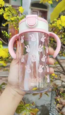 Bình tập uống nước cho bé EVORIE thiết kế siêu xinh , chống sặc, 300ml , chất liệu Tritan an  toàn cho bé bố mẹ an tâm. #xuhuong #binhtapuongnuoc #binhnuocchobe #binhnuoc #embe #baby 