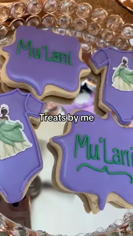 Princess Tiana themed desserts I did #themadcookie 