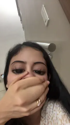 Quién vio mi dedooooo 😭