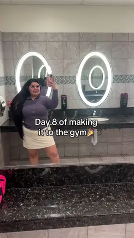 Did less time today but I’ll make up for it tomorrow 🤞🏽 #workout #weightloss #losingweight #weightlossmotivation #goingtothegym #bridelosingweight #brideweightloss #bridetobe #plussize 