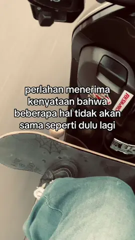 perlahan#fyp #skate #vans #sk8 