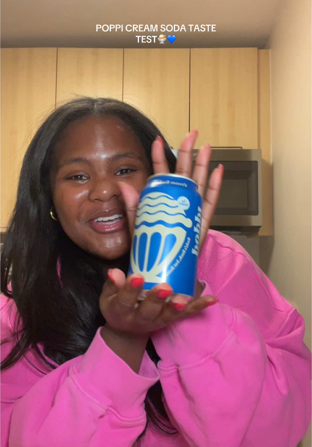 The genuine joy that I feel right now bahahah I am obsessed😭💙🍨 such a good sweet treat!! @Drink Poppi you’ve done it again🥂 #poppi #poppitastetest #poppicreamsoda #sodasback #tastetest #sweettreat #poppipartner 