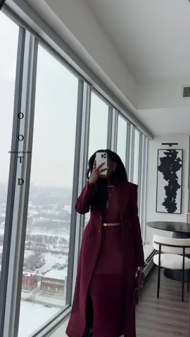Cold days ~ warm tones ❤️ Outfit @ZARA  Fragrance @Valentino.Beauty  #classystyle #elegantstyle #TikTokFashion #stylingtips #chic #explore #explorepage #modestfashion #outfitinspo #minimalstyle #blackgirltiktok #30daysofoutfits #burgundy  monochrome outfits monochromatic look classy style classy outfit ideas elegant style elegant outfit elegance modest fashion modesty modest dressing zara outfits zara try on haul zara finds tiktok fashion black girl tiktok black girl fashion explore page explore fyp for your page ootd oot chic style minimal chic style  burgundy outfit monochrome outfit ideas Zara viral coat