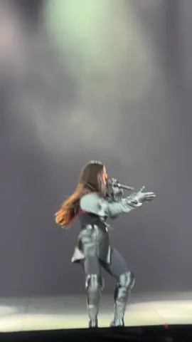 La meilleure #saoko #motomami #motomamiworldtour #rosalia #concierto #pourtoi #parati