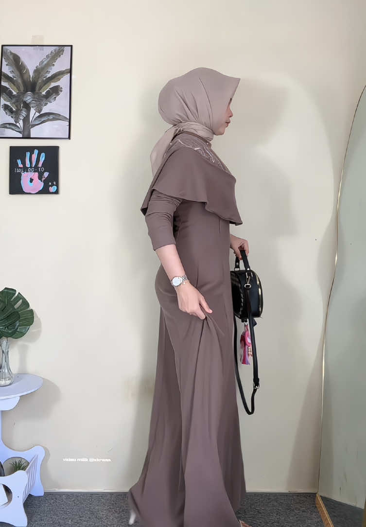 cantiikkk bgt dress nya busui friendly🥹💗 #ootdhijabstyle #xyzbca #fyp 