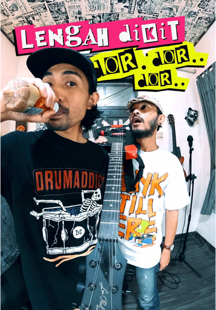 Lengah Dikit, Dor..Dor..Dor 🔫😙 Ramaikan komentar gesss🍻 @Nggi #waktukukecil #untungnya #knalpotband #bernadya #makepoppunkgreatagain #fyp #fypシ 