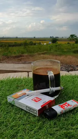 NGOPII MAKKKK.......... #ngopi #ngopibosss☕☕☕ #ngopisantuy 