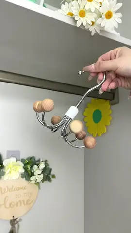 Móc treo xoay 360° 👍🏻 #xuhuong #giadungthongminh #giadungtienich #fyp #decor 