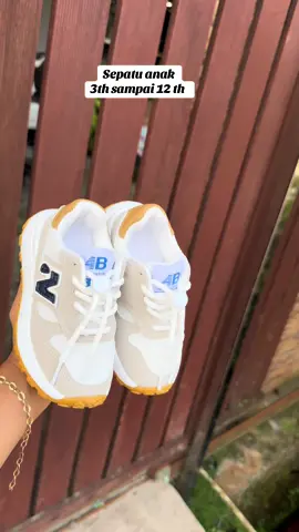 Sepatu anak premium #fyp #sepatu #sepatukekinian #sepatuanak 