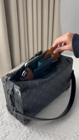 Hey guys.who don't already own this louis vuitton handsome trunk bag #lv #bag#lvbag #lvtrunk 