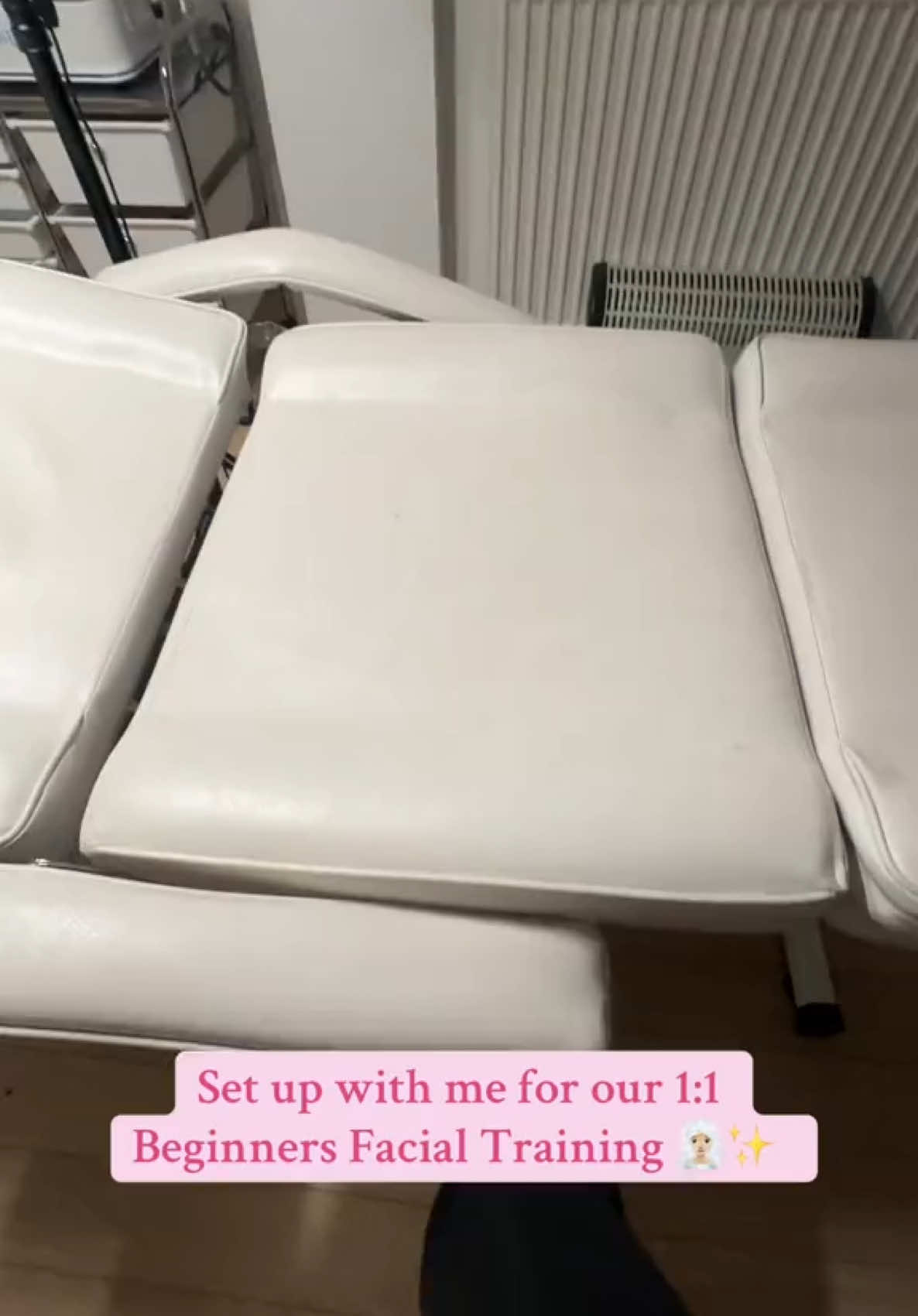 💆🏼‍♀️✨1:1 Beginners Facial training prep in full swing! Let's get glowing!✨🧖🏼‍♀️ #facialtraining #skincaretraining #esthetician #beautytraining #skincare #facial #glowingskin #beginnerfacial #1on1training #beauty #cosmetology #skincarespecialist #estheticianlife #beautyeducation #facialist #GlowUp #skincareroutine #SelfCare #healthyskin #beautygram #instaskincare #skincareaddict #learnskincare #beautytips #skincaregoals #facialtreatment