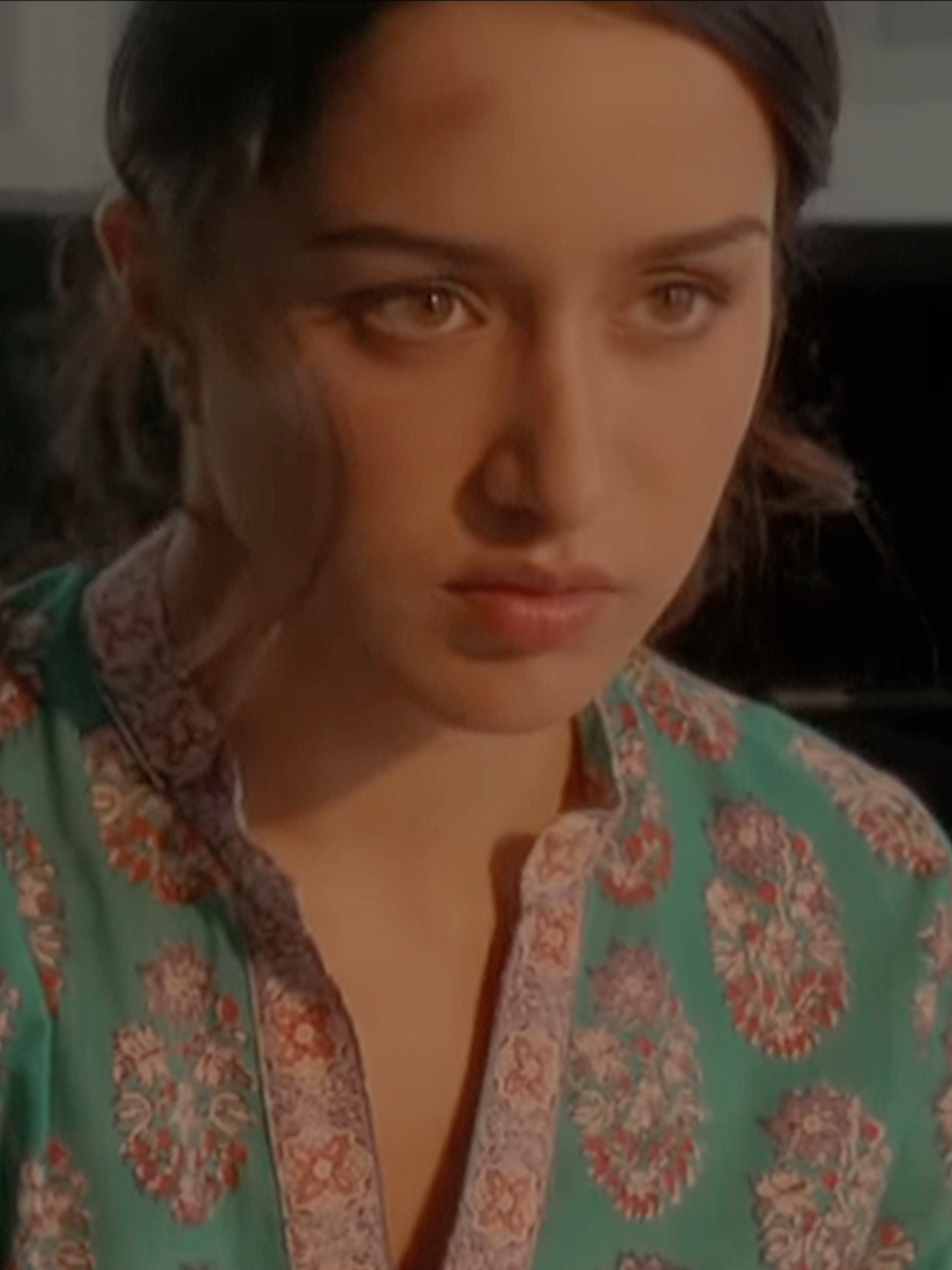 💔 #aashiqui2 #shraddhakapoor #shraddha #kapoor #adityroykapoor #aarohi #bollywood #bolly #bollywoodedit #browntiktok #desisong #desi #movieedit #bollywoodmovie #foryou #fy #foryoupage #viral 