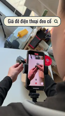 Góc nhìn thứ nhất vẫn là 1 cái gì đó đúng không ae, giá đỡ điện thoại đeo cổ cho mọi người quay góc cam thứ 1 nhìn rất chân thực #giadodienthoai #giadodienthoaideoco #kepdienthoai #quangnghene 