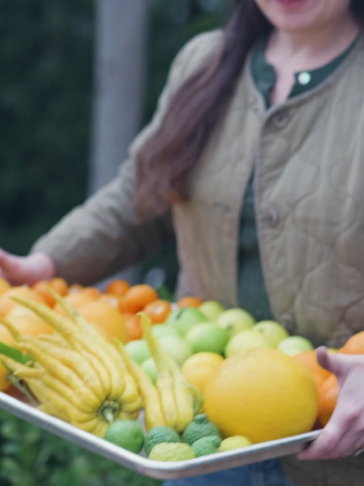 CITRUS GIRL WINTER 🍊🍋🍋‍🟩 What's your favorite citrus fruit? Catch the full haul on YouTube! #garden #citrus #harvest
