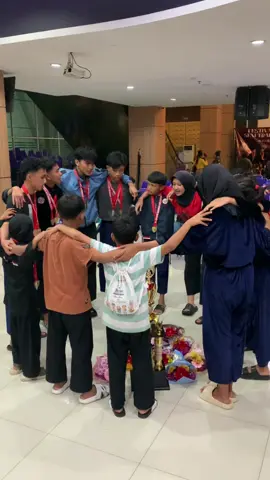 Akun baru lgi ni tunas muda Indonesia ,!!!!! #semogafyp #bantuinfypdong #followandlike #pencaksilat 