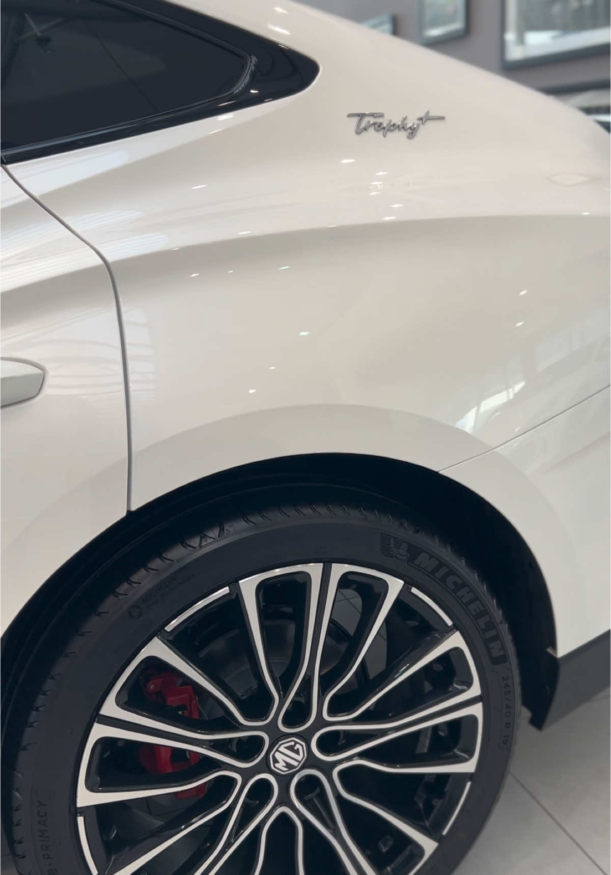 شو هيدي السيارة ؟  منشن لشخص بحب يهديك هيك هدية 🎁⚜️ #mg7 Since 1924 🇬🇧✅ #mgcyberster  #ihab_MG.ae Long history  . . . #mg #mg7 #mgcars #uae🇦🇪 #uae #sharjah #ajman  #mg #MGuae #dubai #abudhabi #umalkuwain #rasalkhaimah