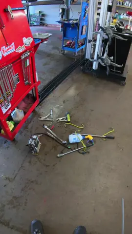 This cart has taken some major abuse  🔨💀 #mechanic #auto #cartok #tool #harborfreight #usgeneral #automotive #mechaniclife #mechanicsoftiktok #oops #broke #fabrication #repair 