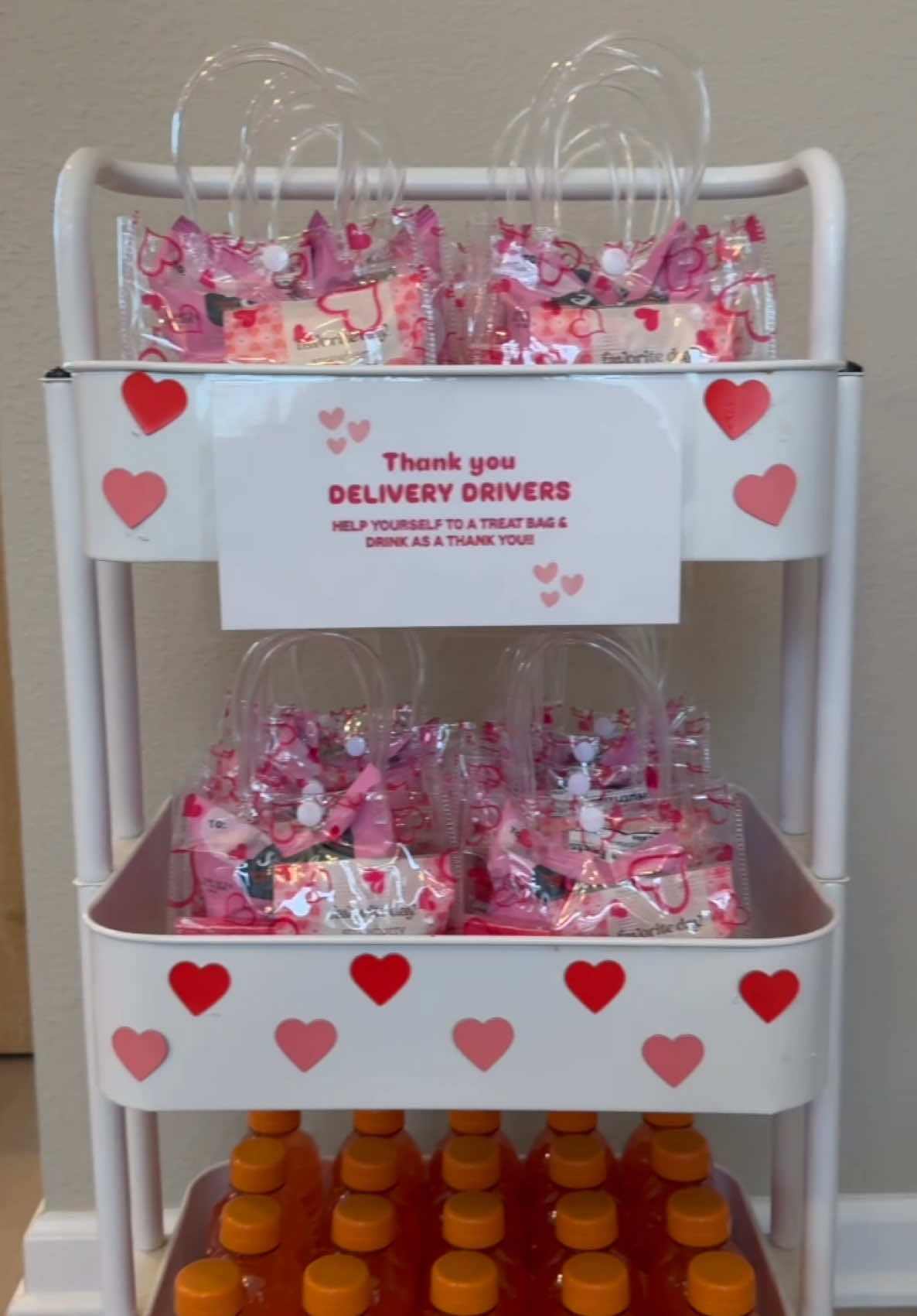 Valentines snack cart for Delivery Drivers 💌🫶🏼💕 #restock #snackcart #deliverydriver #valentines #ValentinesDay #asmr 